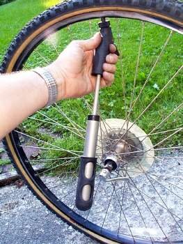 PumpUp,NotDown.jpg (68000 bytes)